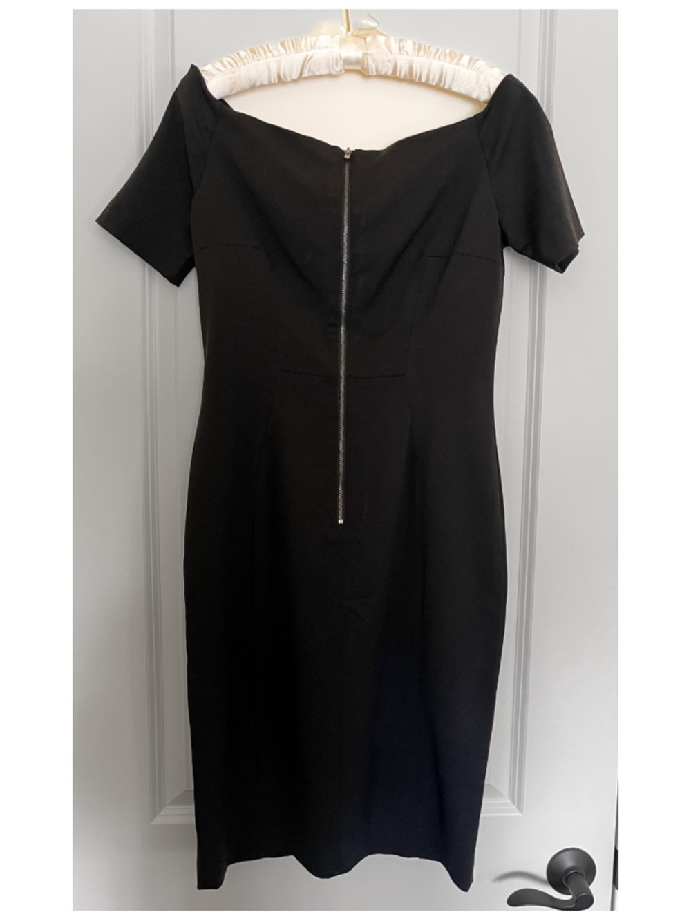 H&M | Timeless LBD - Picture 4 of 5